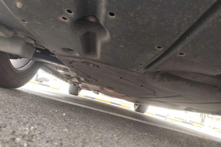 Used Toyota SIENNA 2021 2.5L Hybrid Ultimate Edition Chassis Front