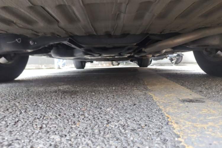 Used Toyota SIENNA 2021 2.5L Hybrid Premium Edition Chassis Rear