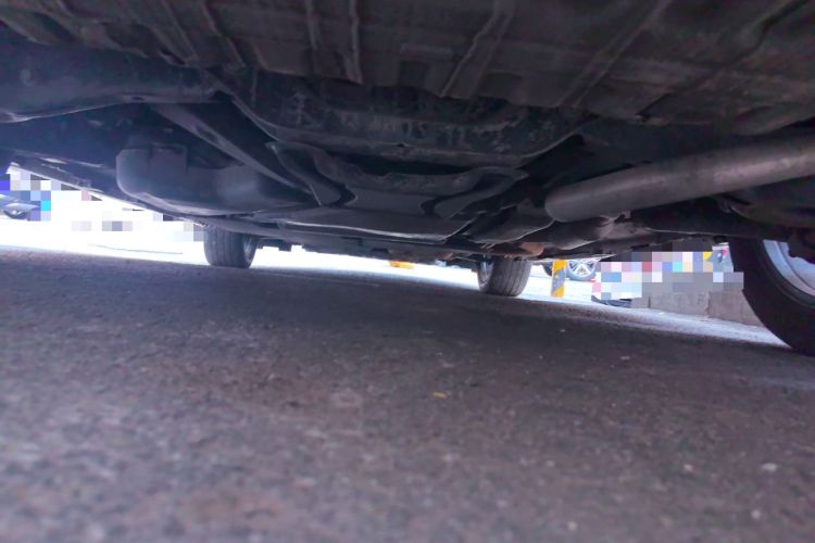 Used Toyota SIENNA 2021 2.5L Hybrid Premium Edition Chassis Rear