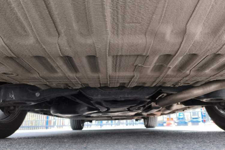 Used Toyota SIENNA 2021 2.5L Hybrid Platinum Edition Chassis Rear