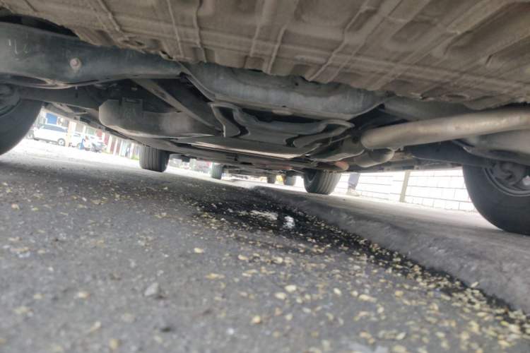 Used Toyota SIENNA 2021 2.5L Hybrid Premium Edition Chassis Rear