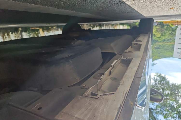 Used Toyota SIENNA 2021 2.5L Hybrid Platinum Edition Chassis Rear Left