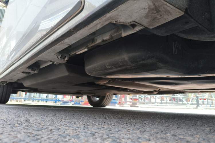 Used Toyota SIENNA 2021 2.5L Hybrid Platinum Edition Chassis Rear Left