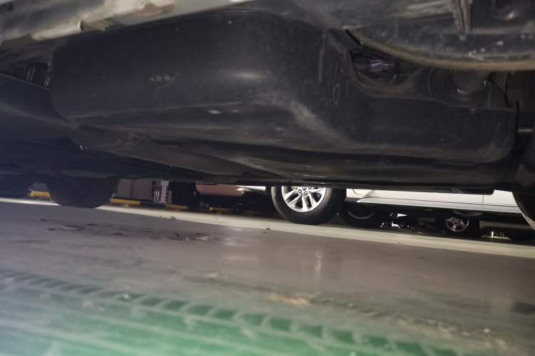 Used Toyota SIENNA 2021 2.5L Hybrid Premium Edition Chassis Rear Left