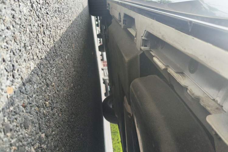 Used Toyota SIENNA 2021 2.5L Hybrid Platinum Edition Chassis Rear Left
