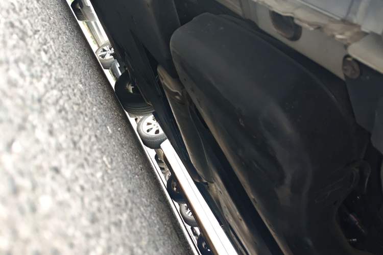 Used Toyota SIENNA 2021 2.5L Hybrid Comfort Edition Chassis Rear Left