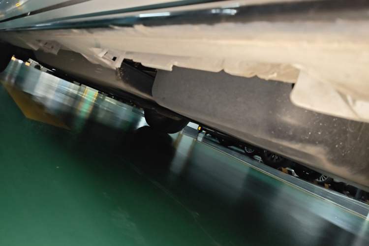 Used Toyota SIENNA 2021 2.5L Hybrid Ultimate Edition Chassis Rear Left