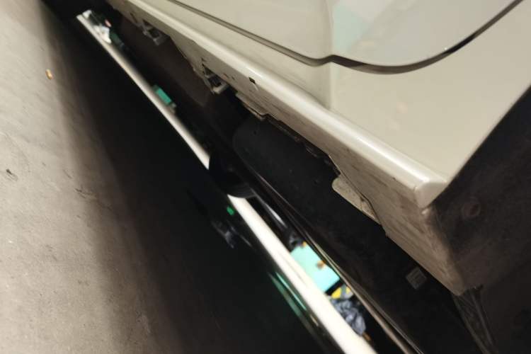 Used Toyota SIENNA  Chassis Rear Left