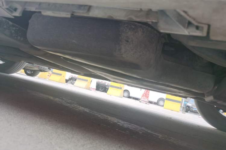 Used Toyota SIENNA 2021 2.5L Hybrid Platinum Edition Chassis Rear Left