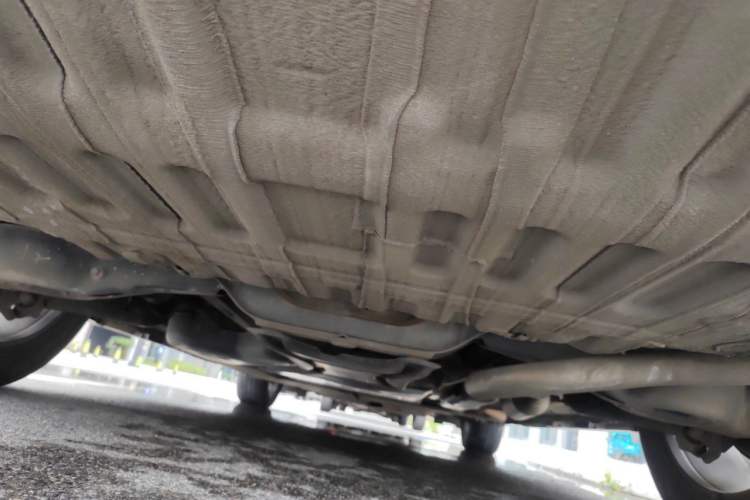 Used Toyota SIENNA 2021 2.5L Hybrid Luxury Edition Chassis Rear
