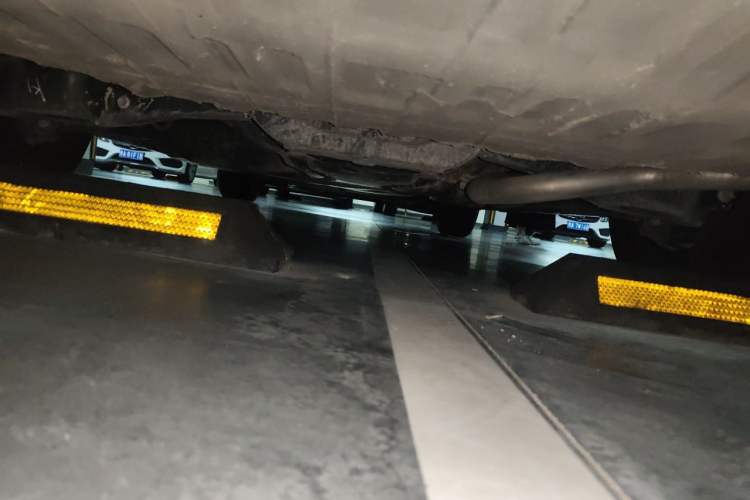 Used Toyota SIENNA 2021 2.5L Hybrid Premium Edition Chassis Rear