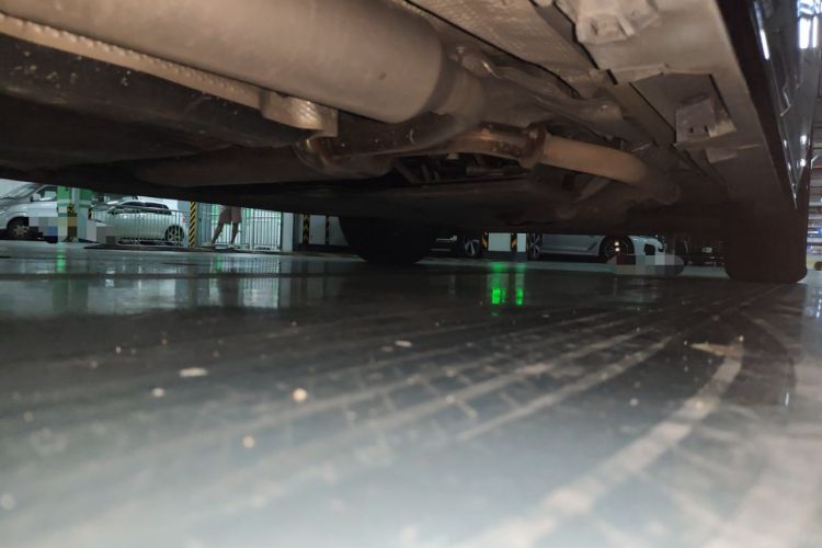 Used Toyota SIENNA 2021 2.5L Hybrid Platinum Edition Chassis Rear Right
