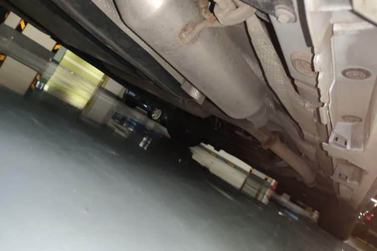 Used Toyota SIENNA 2021 2.5L Hybrid Platinum Edition Chassis Rear Right