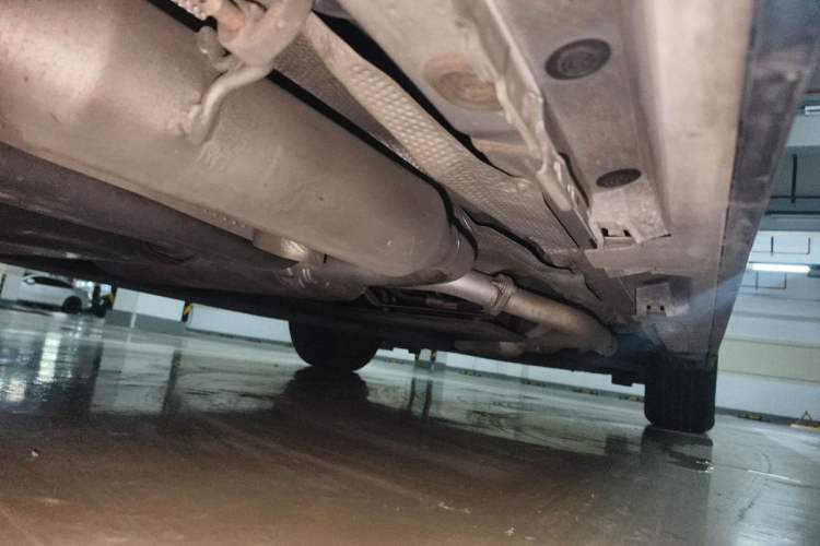 Used Toyota SIENNA 2021 2.5L Hybrid Platinum Edition Chassis Rear Right