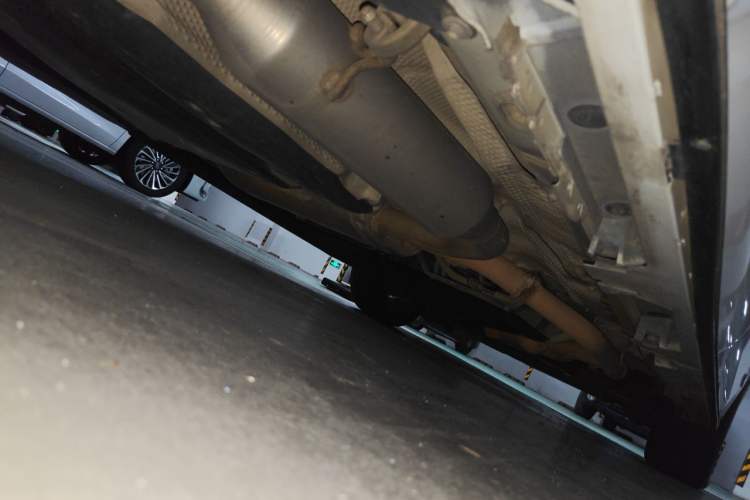 Used Toyota SIENNA 2021 2.5L Hybrid Premium Edition Chassis Rear Right