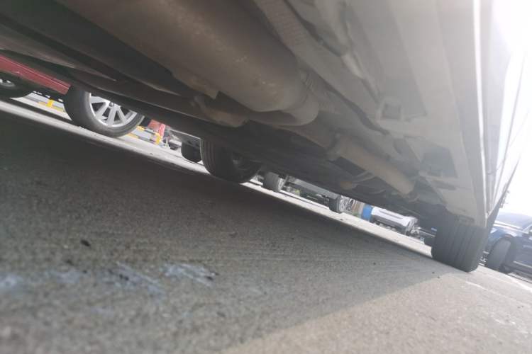 Used Toyota SIENNA 2021 2.5L Hybrid Platinum Edition Chassis Rear Right