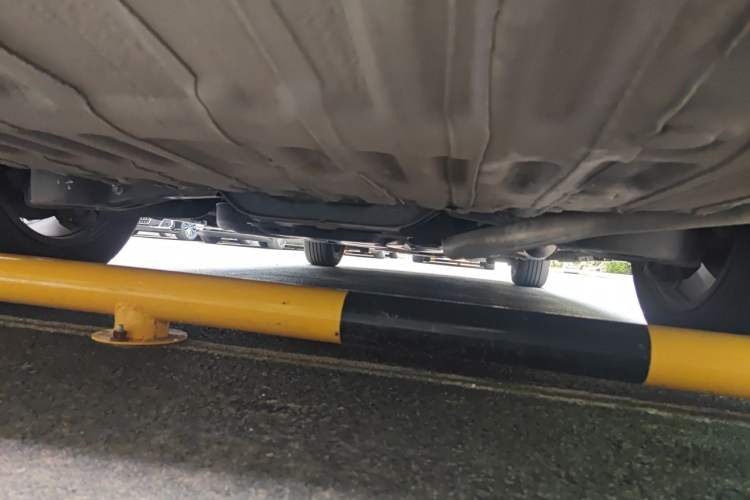 Used Toyota SIENNA 2021 2.5L Hybrid Platinum Edition Chassis Rear
