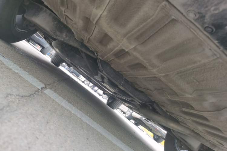 Used Toyota SIENNA 2021 2.5L Hybrid Platinum Edition Chassis Rear