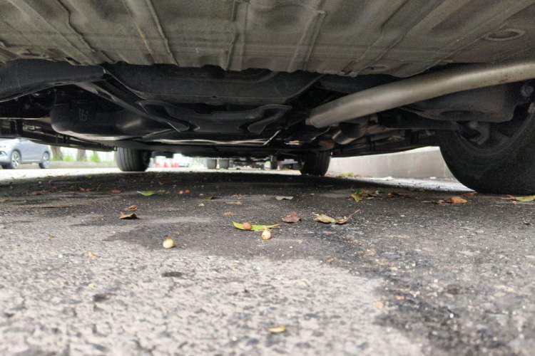 Used Toyota SIENNA 2021 2.5L Hybrid Comfort Edition Chassis Rear