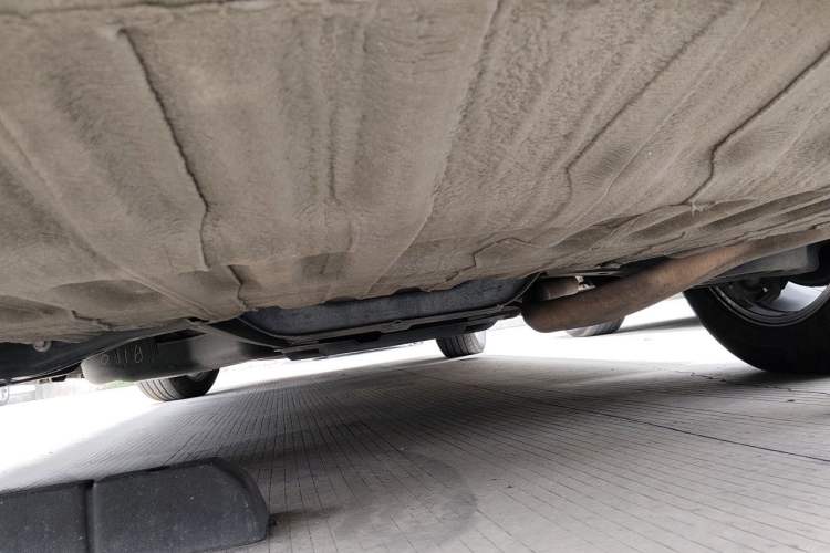 Used Toyota SIENNA 2021 2.5L Hybrid Platinum Edition Chassis Rear