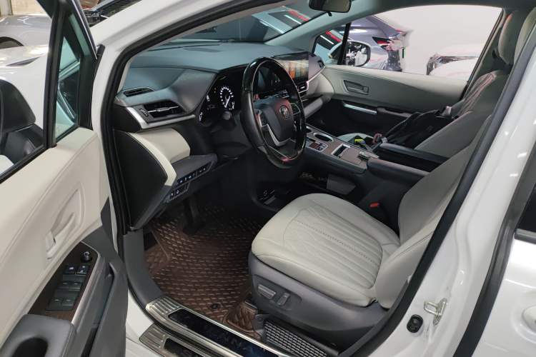 Used Toyota SIENNA 2021 2.5L Hybrid Comfort Edition Driver Seat