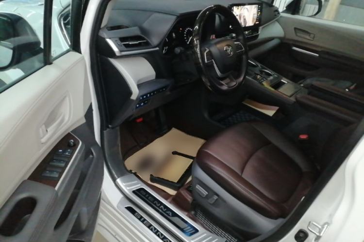 Used Toyota SIENNA 2021 2.5L Hybrid Comfort Edition Driver Seat