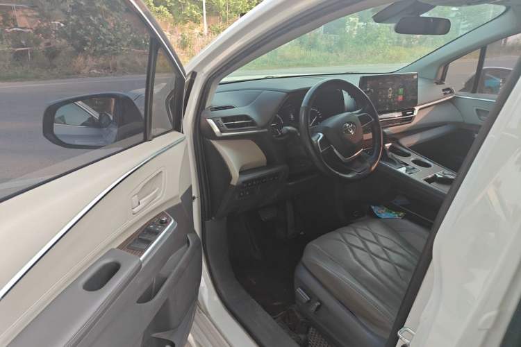 Used Toyota SIENNA 2021 2.5L Hybrid Luxury Welfare Edition Driver Seat