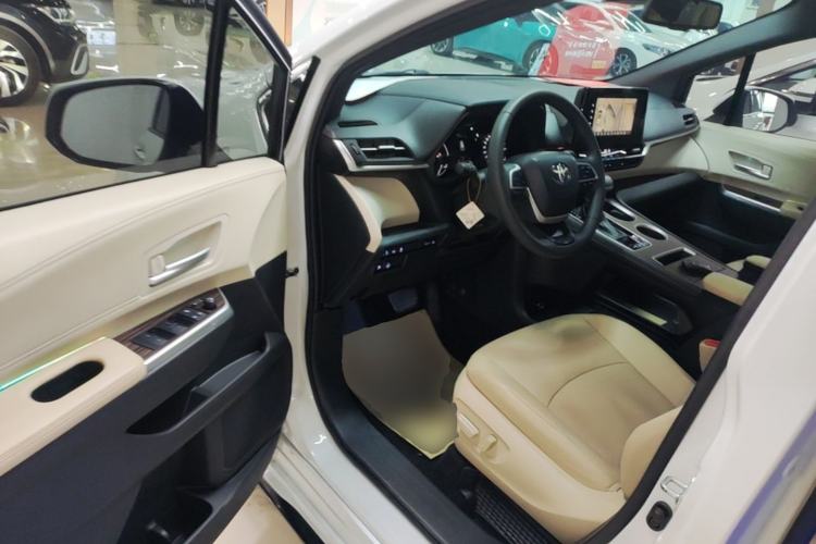 Used Toyota SIENNA 2021 2.5L Hybrid Luxury Edition Driver Seat