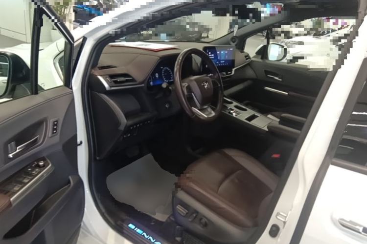 Used Toyota SIENNA 2021 2.5L Hybrid Platinum Edition Driver Seat