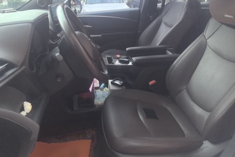Used Toyota SIENNA 2021 2.5L Hybrid Platinum Edition Driver Seat