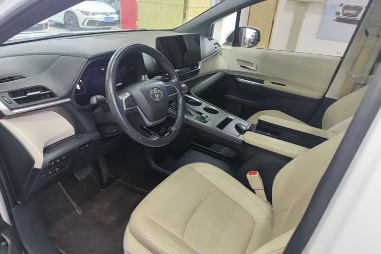 Used Toyota SIENNA 2021 2.5L Hybrid Ultimate Edition Driver Seat