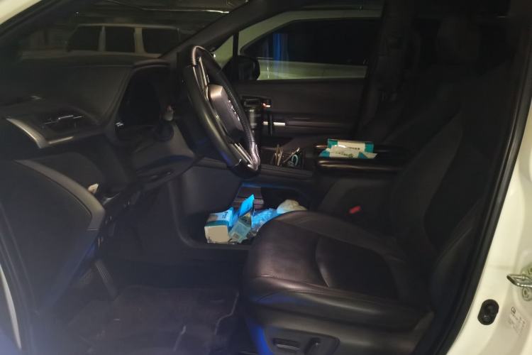 Used Toyota SIENNA 2021 2.5L Hybrid Premium Edition Driver Seat