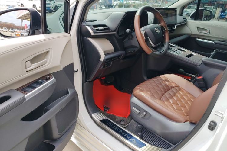 Used Toyota SIENNA 2021 2.5L Hybrid Comfort Edition Driver Seat