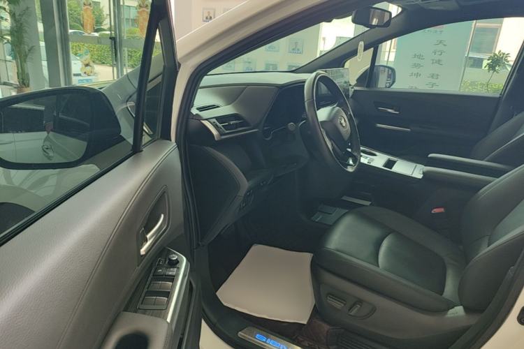 Used Toyota SIENNA 2021 2.5L Hybrid Premium Edition Driver Seat