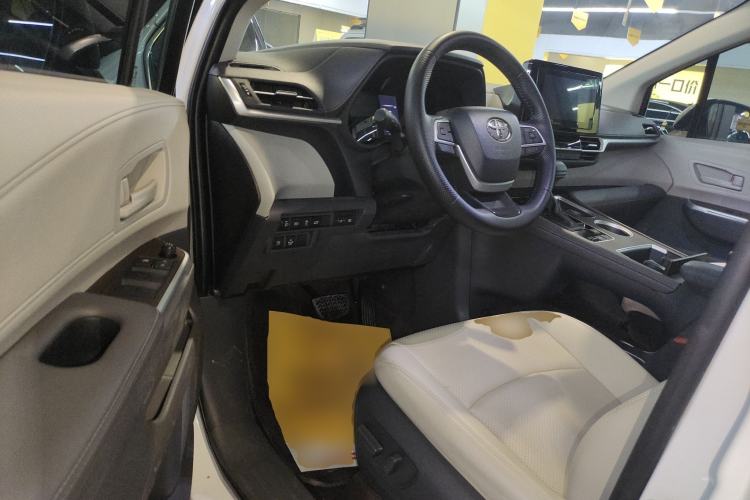 Used Toyota SIENNA 2021 2.5L Hybrid Comfort Edition Driver Seat