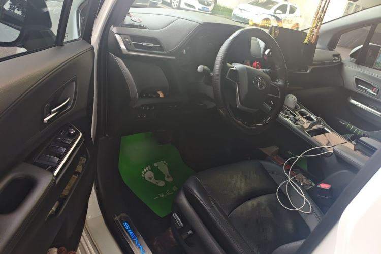 Used Toyota SIENNA 2021 2.5L Hybrid Ultimate Edition Driver Seat
