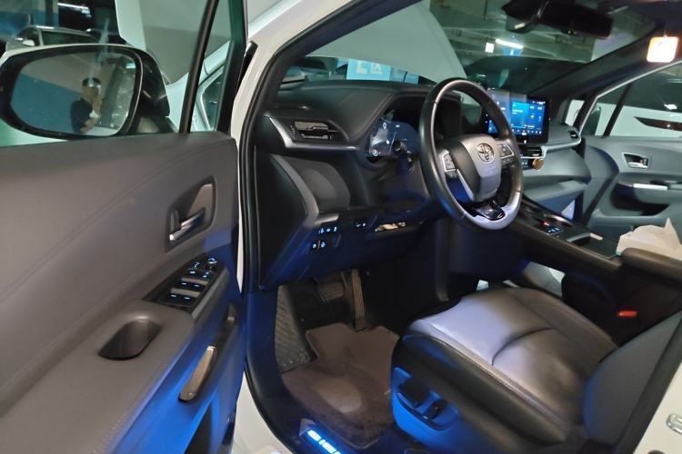 Used Toyota SIENNA 2021 2.5L Hybrid Ultimate Edition Driver Seat