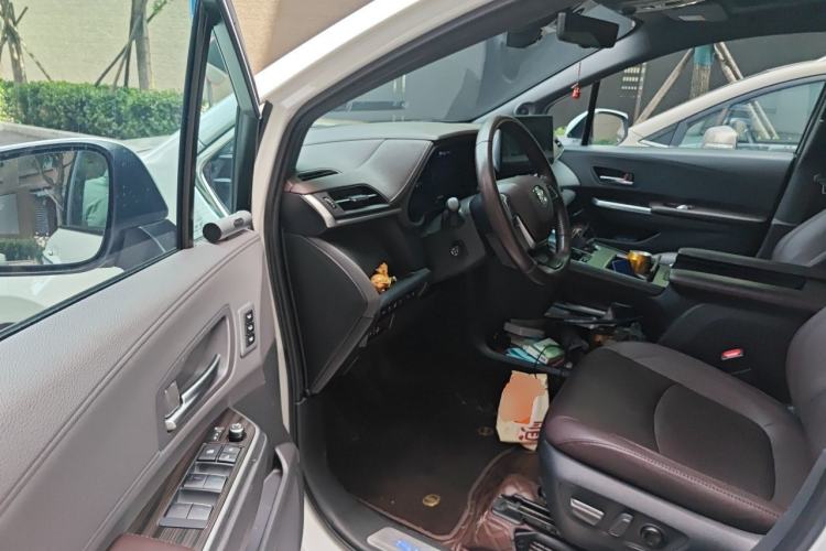 Used Toyota SIENNA 2021 2.5L Hybrid Platinum Edition Driver Seat