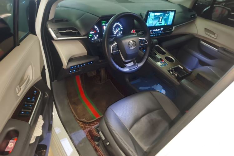 Used Toyota SIENNA 2021 2.5L Hybrid Comfort Edition Driver Seat