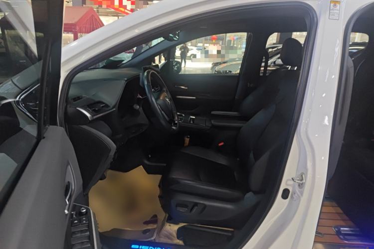Used Toyota SIENNA 2021 2.5L Hybrid Ultimate Edition Driver Seat