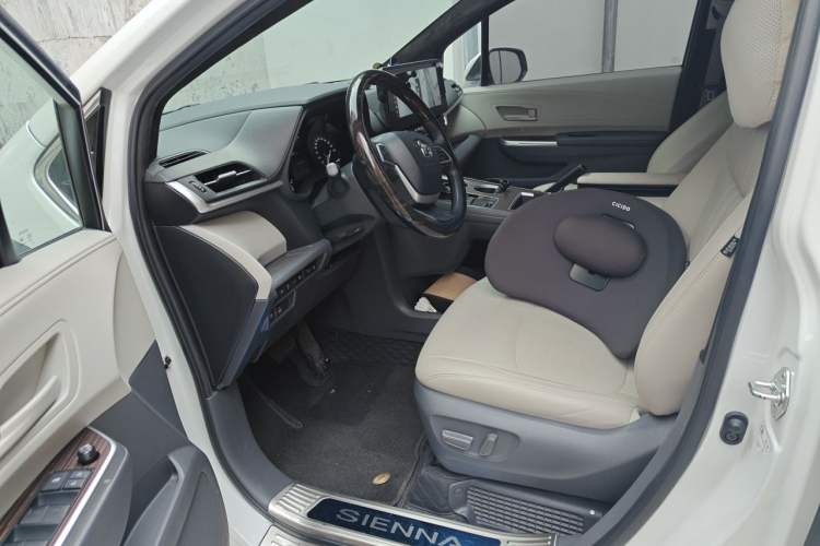 Used Toyota SIENNA 2021 2.5L Hybrid Comfort Edition Driver Seat