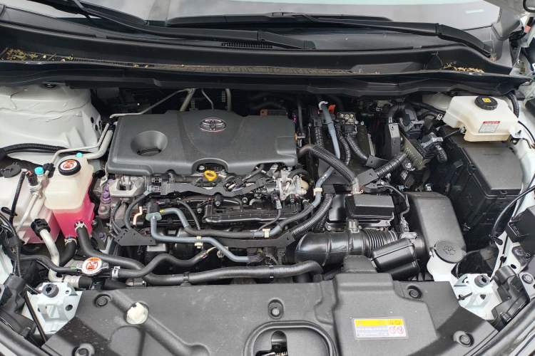 Used Toyota SIENNA 2021 2.5L Hybrid Comfort Edition Engine Bay