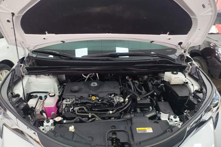 Used Toyota SIENNA 2021 2.5L Hybrid Comfort Edition Engine Bay