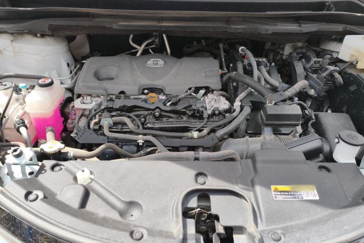 Used Toyota SIENNA 2021 2.5L Hybrid Platinum Edition Engine Bay