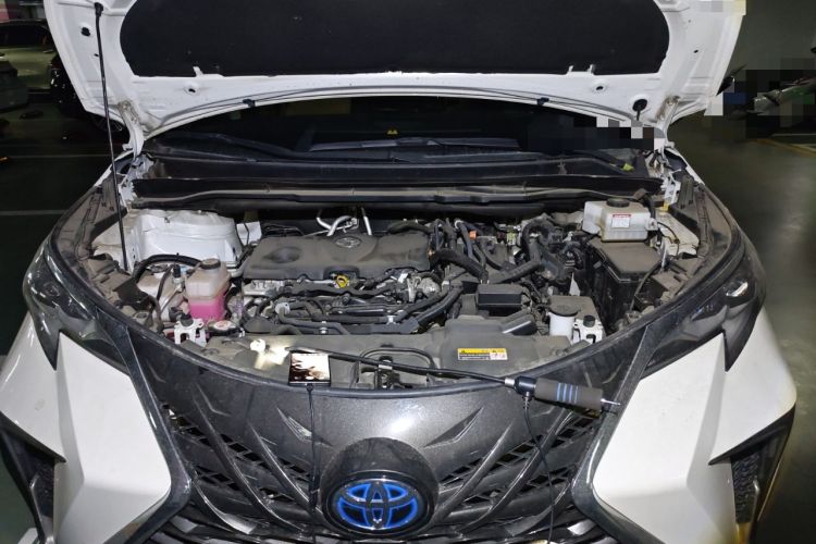 Used Toyota SIENNA 2021 2.5L Hybrid Comfort Edition Engine Bay