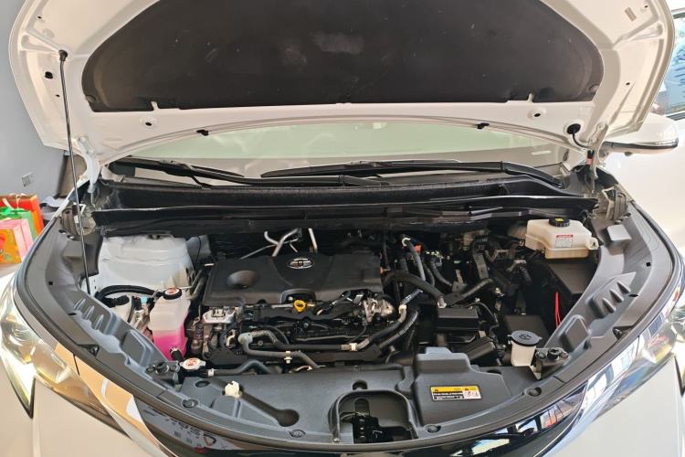 Used Toyota SIENNA 2021 2.5L Hybrid Comfort Edition Engine Bay