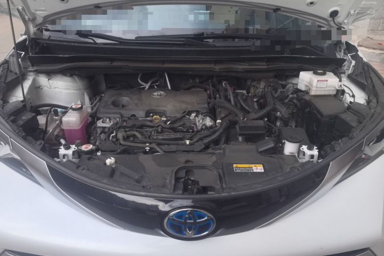 Used Toyota SIENNA 2021 2.5L Hybrid Platinum Edition Engine Bay