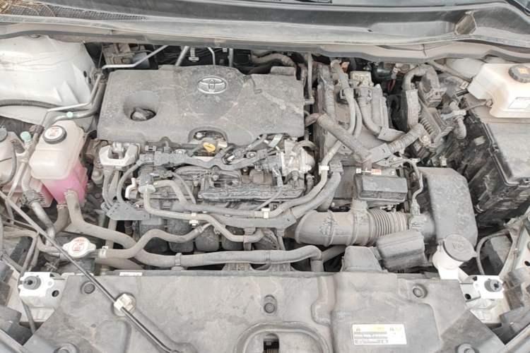 Used Toyota SIENNA 2021 2.5L Hybrid Comfort Edition Engine Bay