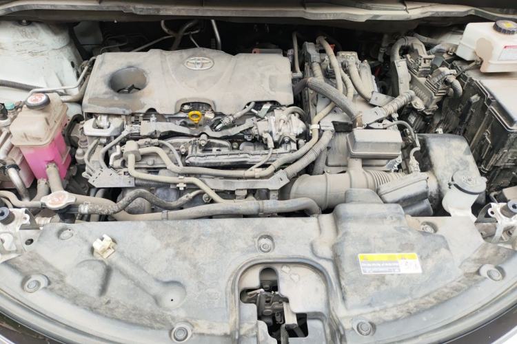 Used Toyota SIENNA 2021 2.5L Hybrid Luxury Edition Engine Bay