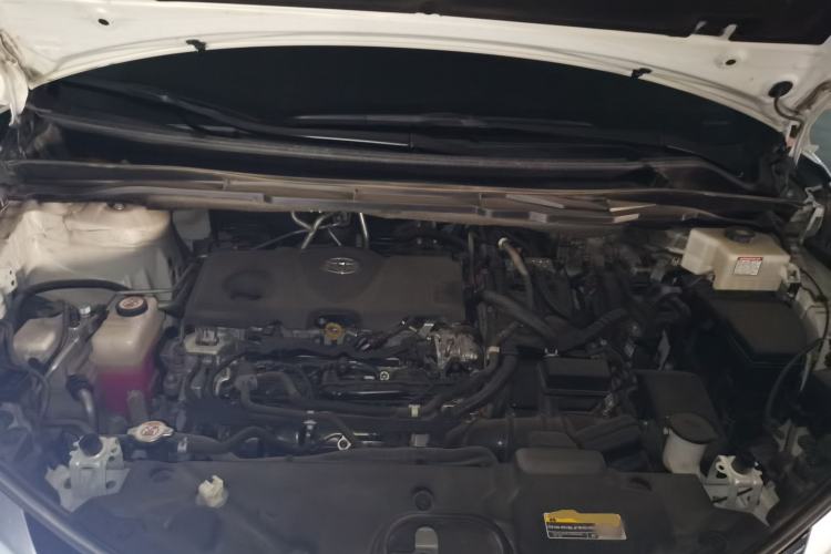 Used Toyota SIENNA 2021 2.5L Hybrid Premium Edition Engine Bay